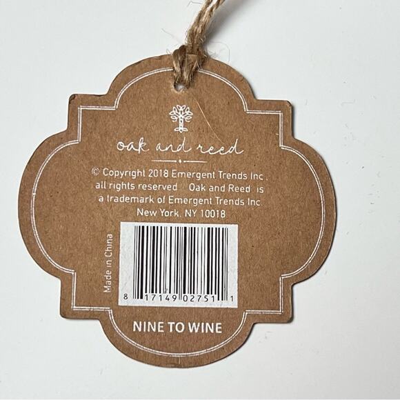 Oak and Reed Inspirational Graphic Water Bottle BPA Free - Picture 8 of 9